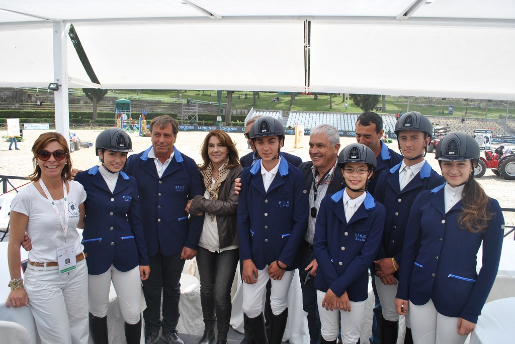 squadra piazza di siena lazio