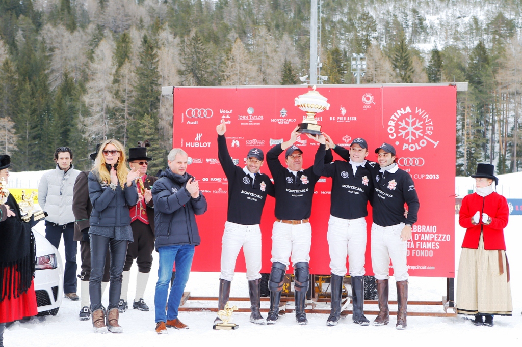 Premiazione John Taylor Montecarlo Polo Team Bandion 1024x682